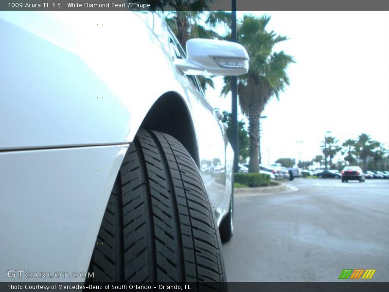 White Diamond Pearl / Taupe 2009 Acura TL 3.5