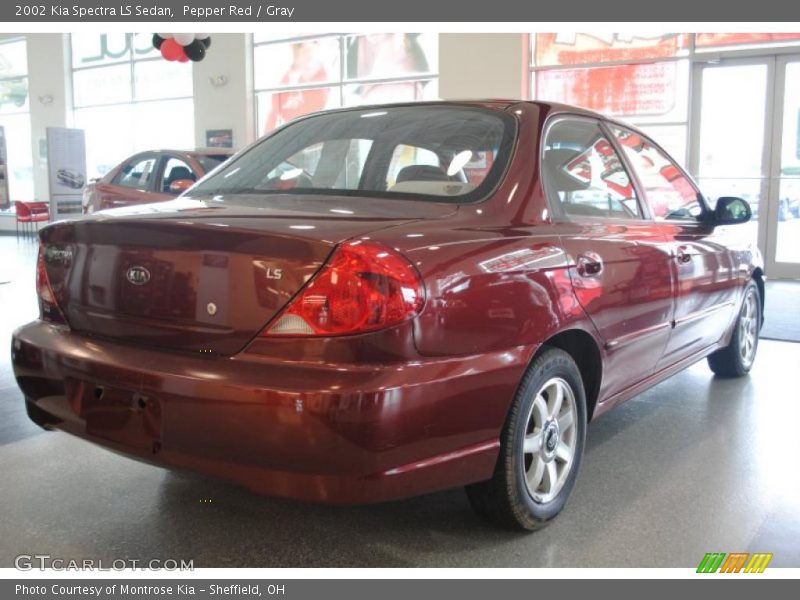 Pepper Red / Gray 2002 Kia Spectra LS Sedan