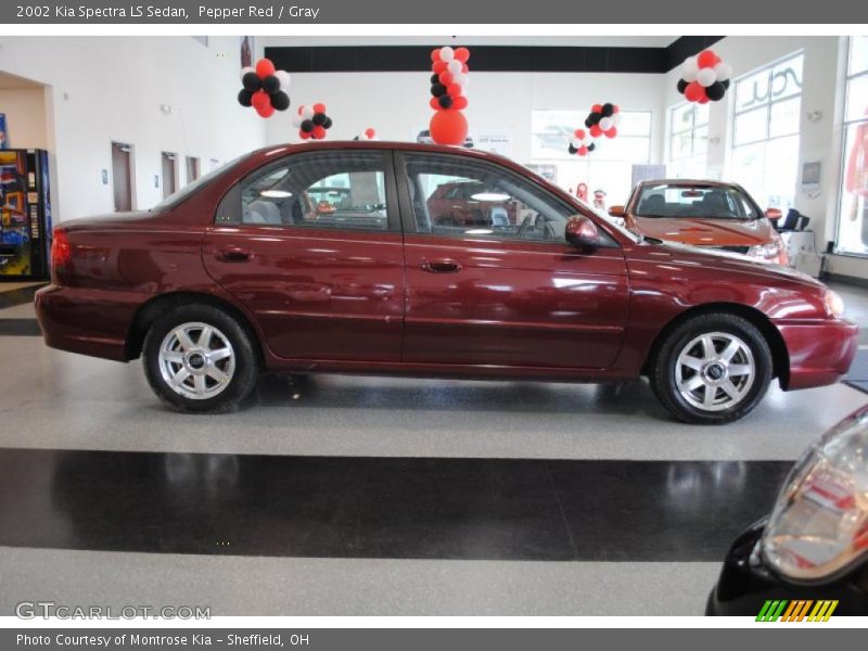 Pepper Red / Gray 2002 Kia Spectra LS Sedan