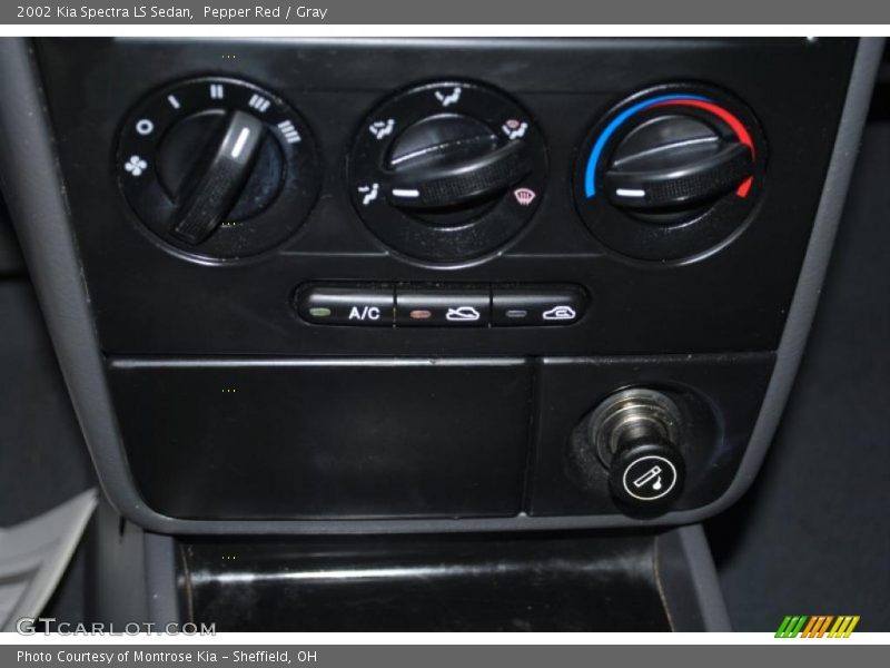 Pepper Red / Gray 2002 Kia Spectra LS Sedan