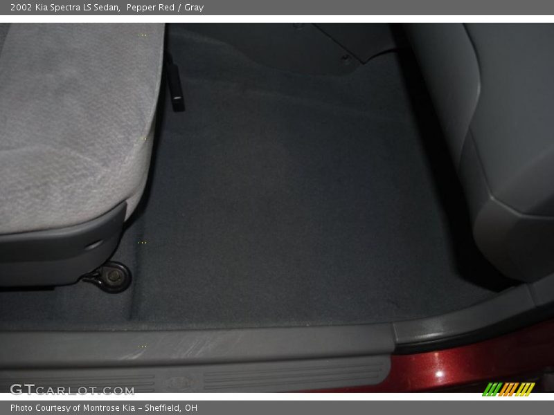 Pepper Red / Gray 2002 Kia Spectra LS Sedan