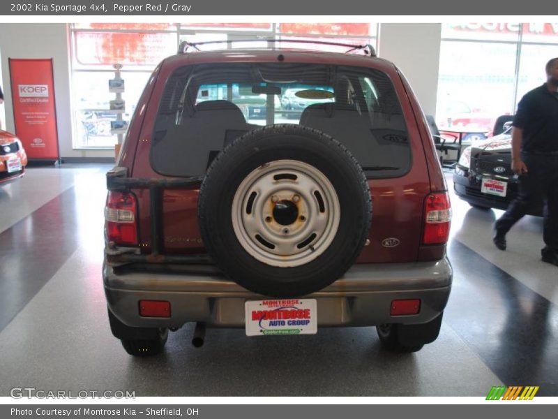 Pepper Red / Gray 2002 Kia Sportage 4x4