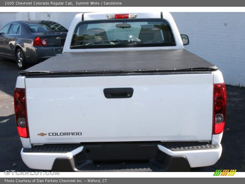 Summit White / Sandstone 2005 Chevrolet Colorado Regular Cab