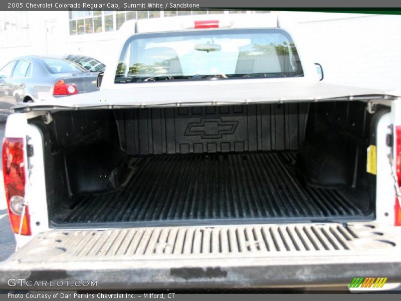 Summit White / Sandstone 2005 Chevrolet Colorado Regular Cab