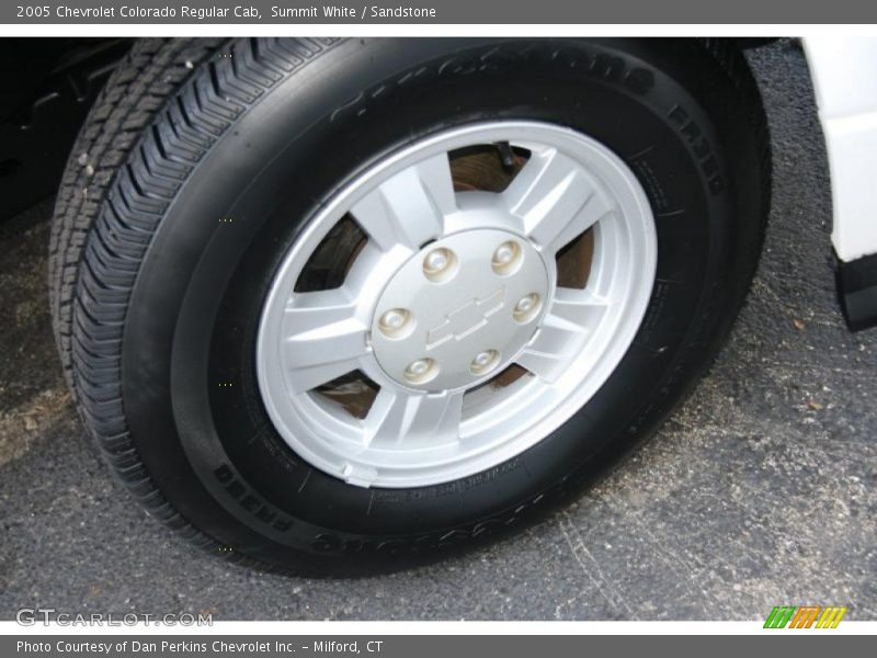 Summit White / Sandstone 2005 Chevrolet Colorado Regular Cab