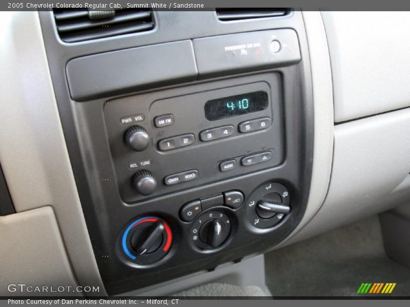 Summit White / Sandstone 2005 Chevrolet Colorado Regular Cab
