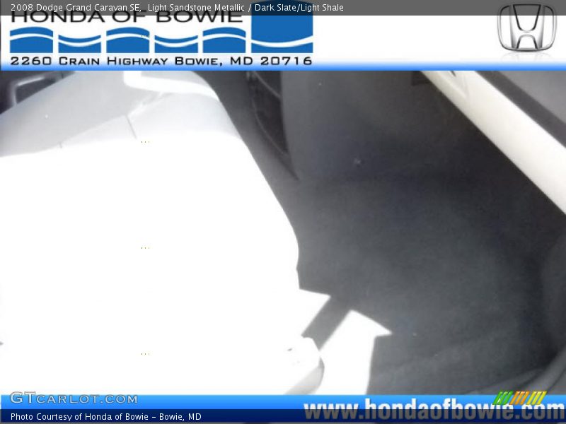 Light Sandstone Metallic / Dark Slate/Light Shale 2008 Dodge Grand Caravan SE