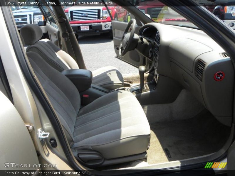 Cashmere Beige Metallic / Beige 1996 Toyota Camry LE Sedan