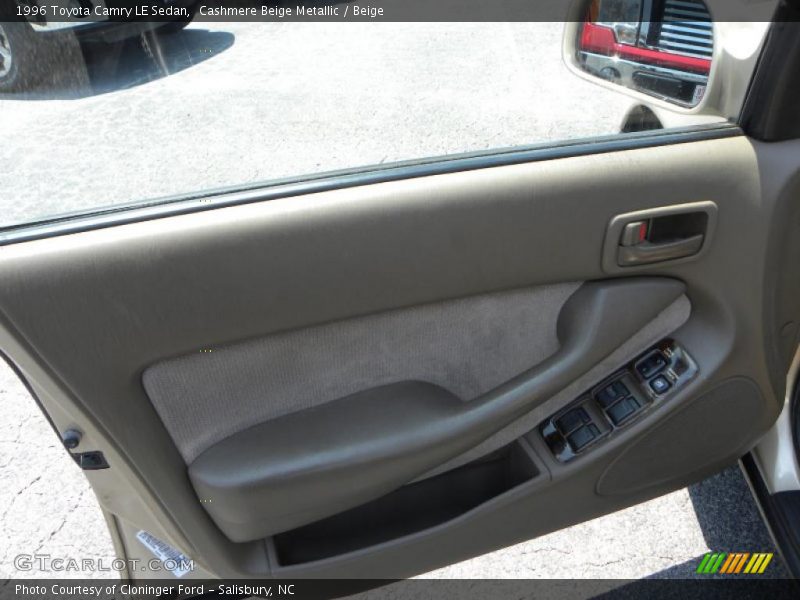 Cashmere Beige Metallic / Beige 1996 Toyota Camry LE Sedan