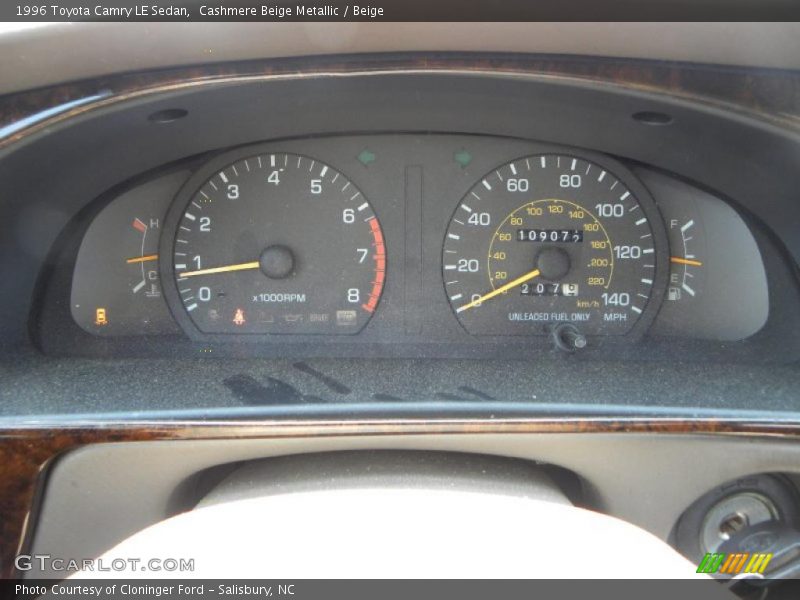 Cashmere Beige Metallic / Beige 1996 Toyota Camry LE Sedan