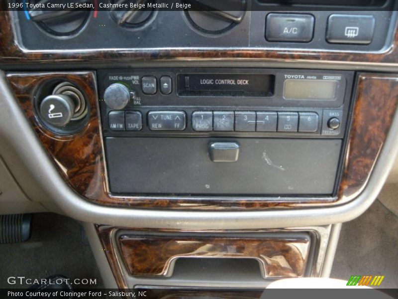 Cashmere Beige Metallic / Beige 1996 Toyota Camry LE Sedan