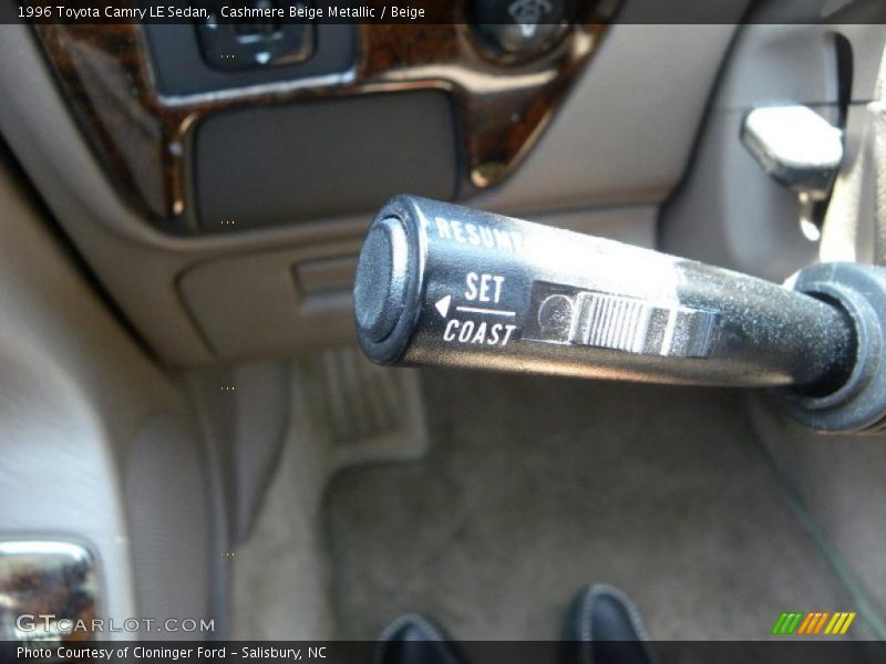 Cashmere Beige Metallic / Beige 1996 Toyota Camry LE Sedan