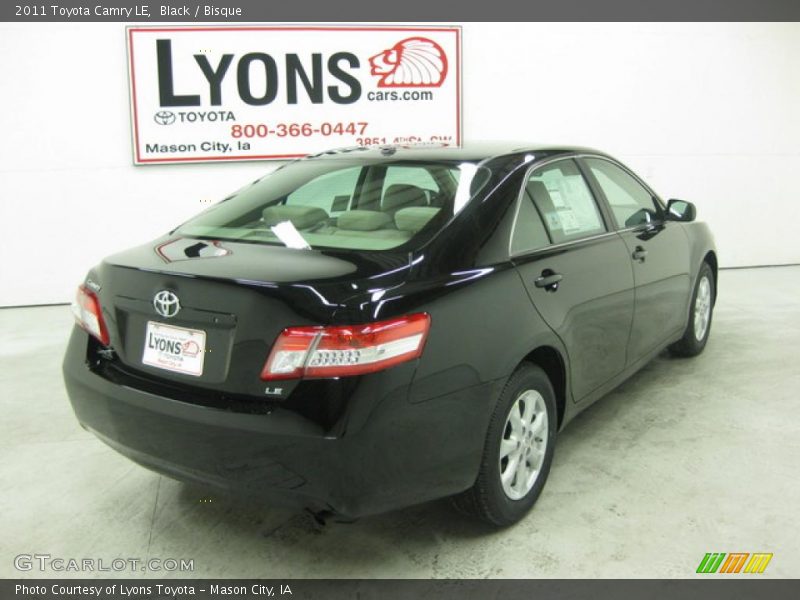 Black / Bisque 2011 Toyota Camry LE