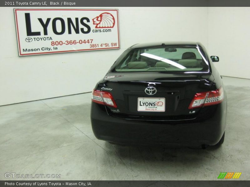 Black / Bisque 2011 Toyota Camry LE