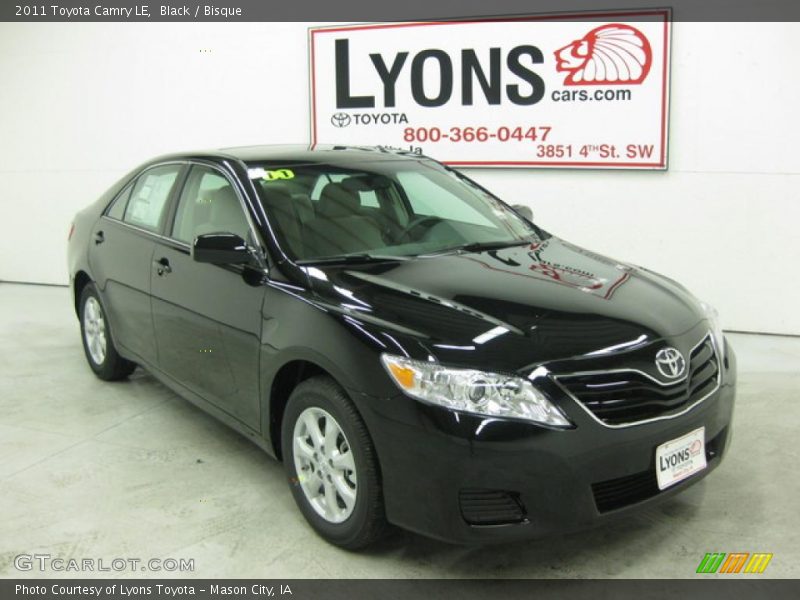 Black / Bisque 2011 Toyota Camry LE