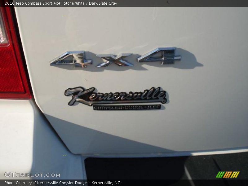Stone White / Dark Slate Gray 2010 Jeep Compass Sport 4x4