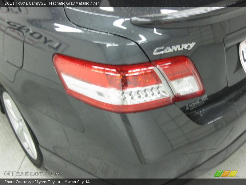Magnetic Gray Metallic / Ash 2011 Toyota Camry SE