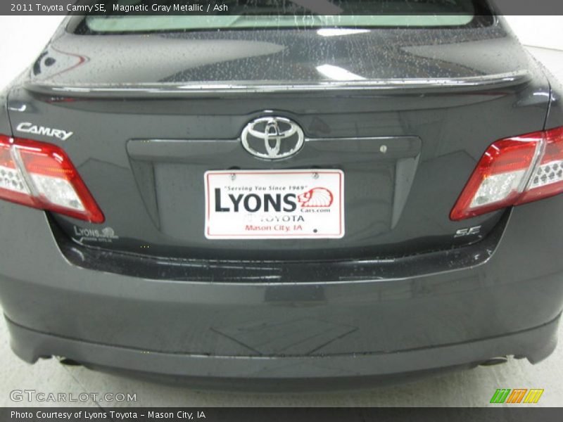 Magnetic Gray Metallic / Ash 2011 Toyota Camry SE