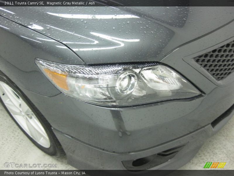 Magnetic Gray Metallic / Ash 2011 Toyota Camry SE