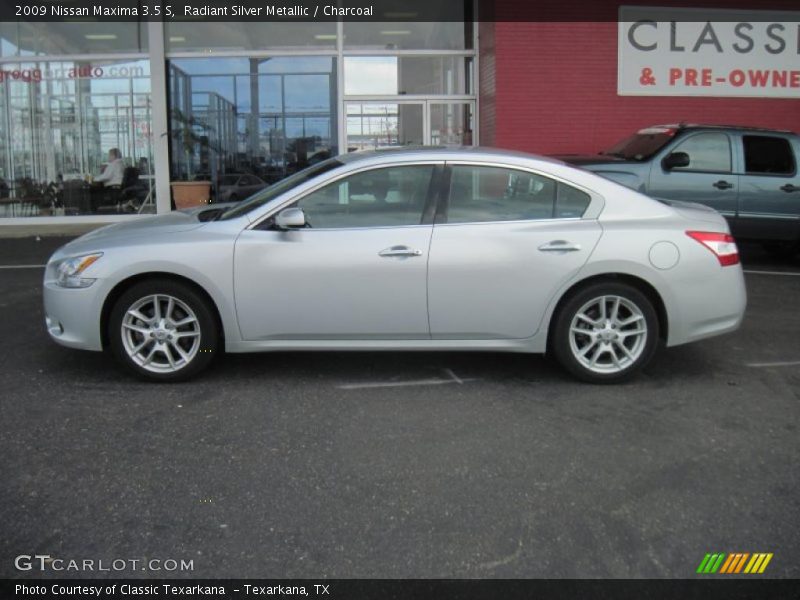 Radiant Silver Metallic / Charcoal 2009 Nissan Maxima 3.5 S