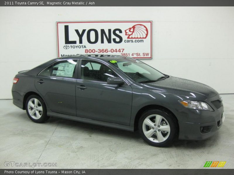 Magnetic Gray Metallic / Ash 2011 Toyota Camry SE
