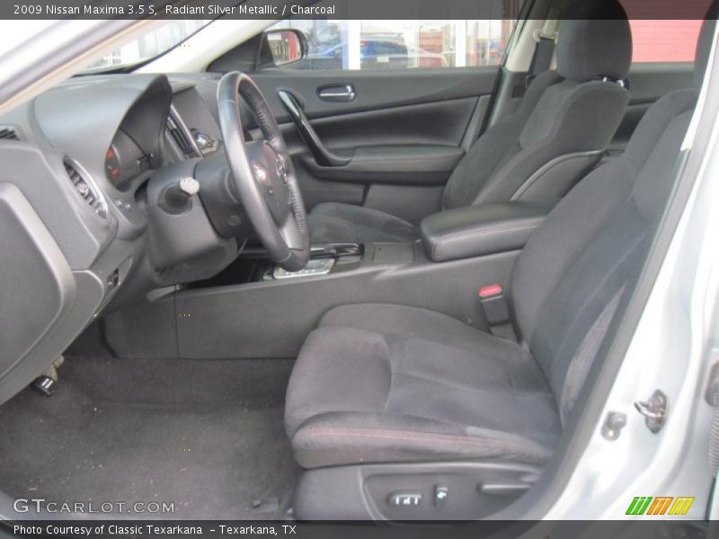 Radiant Silver Metallic / Charcoal 2009 Nissan Maxima 3.5 S