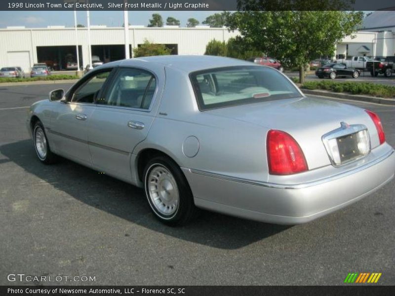 Silver Frost Metallic / Light Graphite 1998 Lincoln Town Car Executive