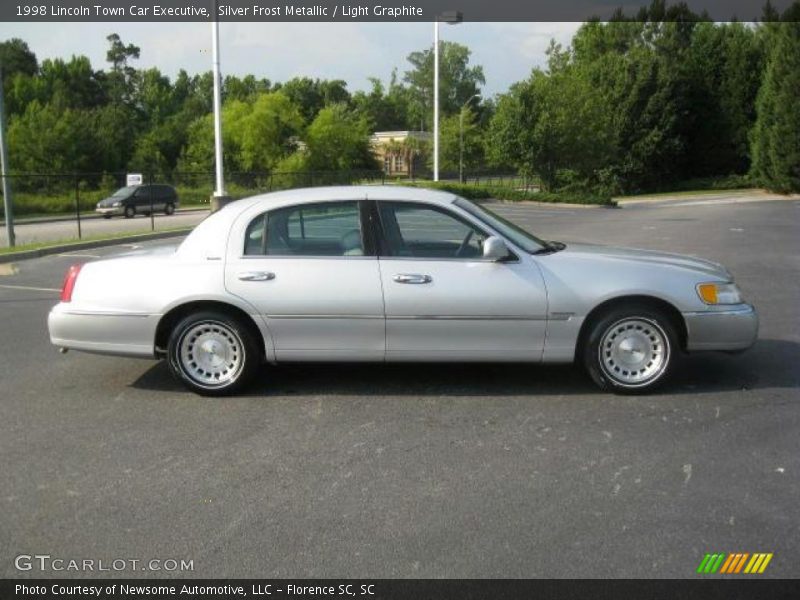 Silver Frost Metallic / Light Graphite 1998 Lincoln Town Car Executive