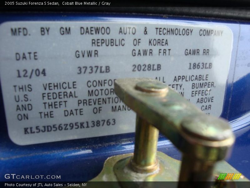 Cobalt Blue Metallic / Gray 2005 Suzuki Forenza S Sedan