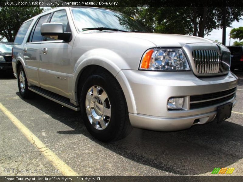 Silver Birch Metallic / Dove Grey 2006 Lincoln Navigator Luxury