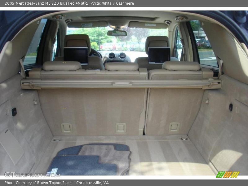 Arctic White / Cashmere 2009 Mercedes-Benz ML 320 BlueTec 4Matic