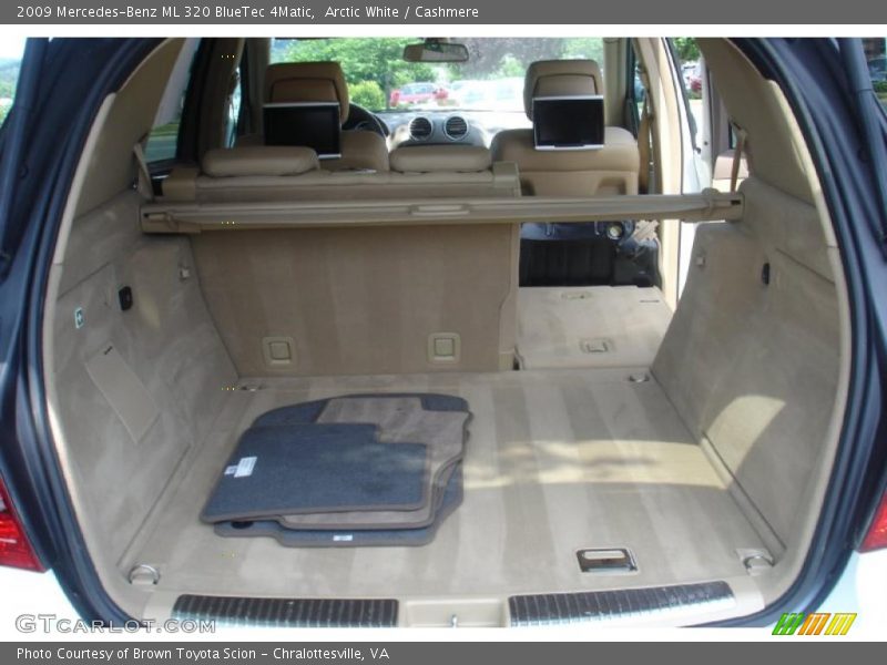 Arctic White / Cashmere 2009 Mercedes-Benz ML 320 BlueTec 4Matic