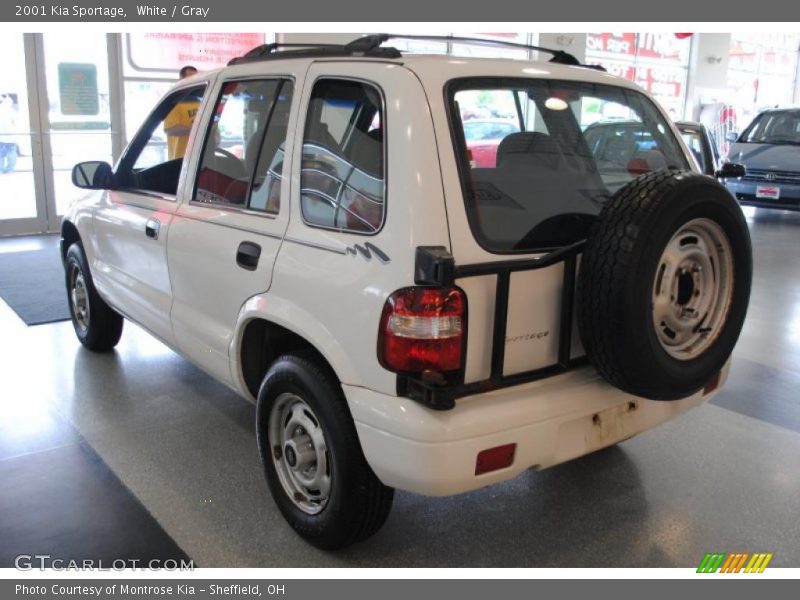 White / Gray 2001 Kia Sportage