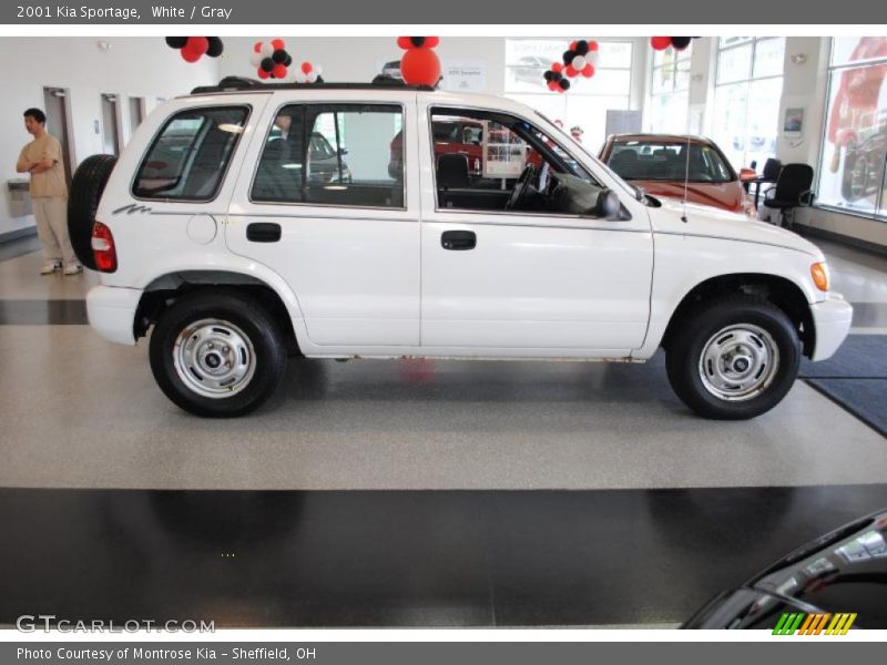 White / Gray 2001 Kia Sportage