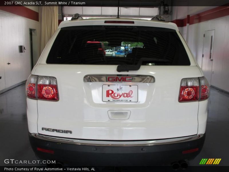 Summit White / Titanium 2007 GMC Acadia SLT