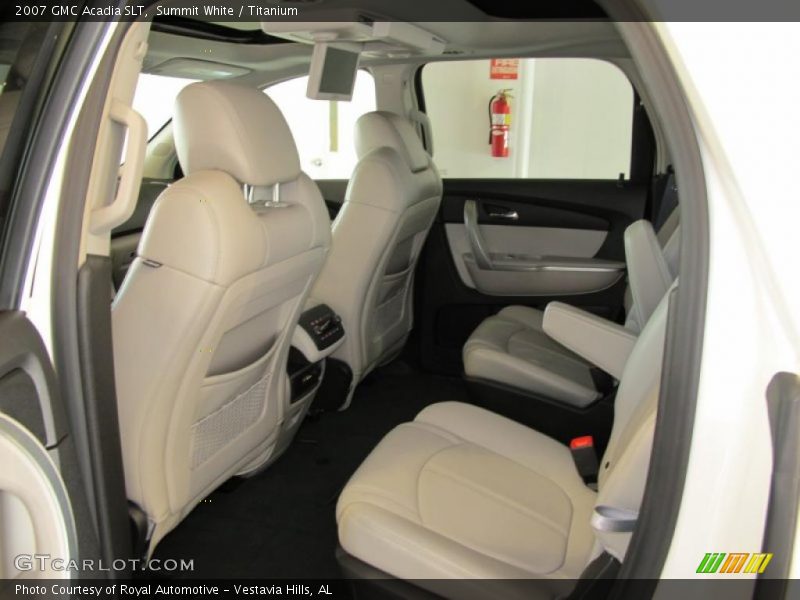 Summit White / Titanium 2007 GMC Acadia SLT
