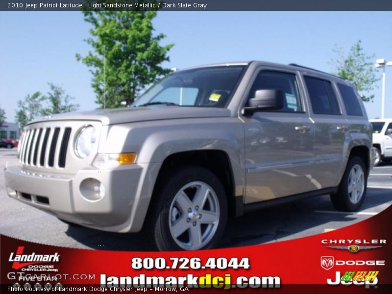 Light Sandstone Metallic / Dark Slate Gray 2010 Jeep Patriot Latitude