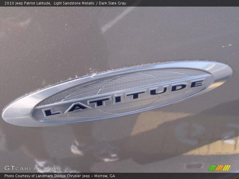 Light Sandstone Metallic / Dark Slate Gray 2010 Jeep Patriot Latitude