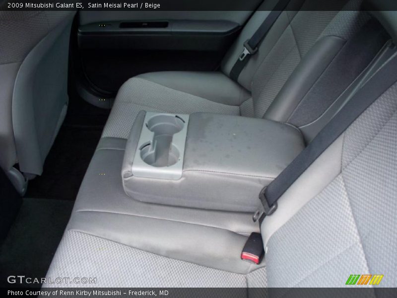 Satin Meisai Pearl / Beige 2009 Mitsubishi Galant ES
