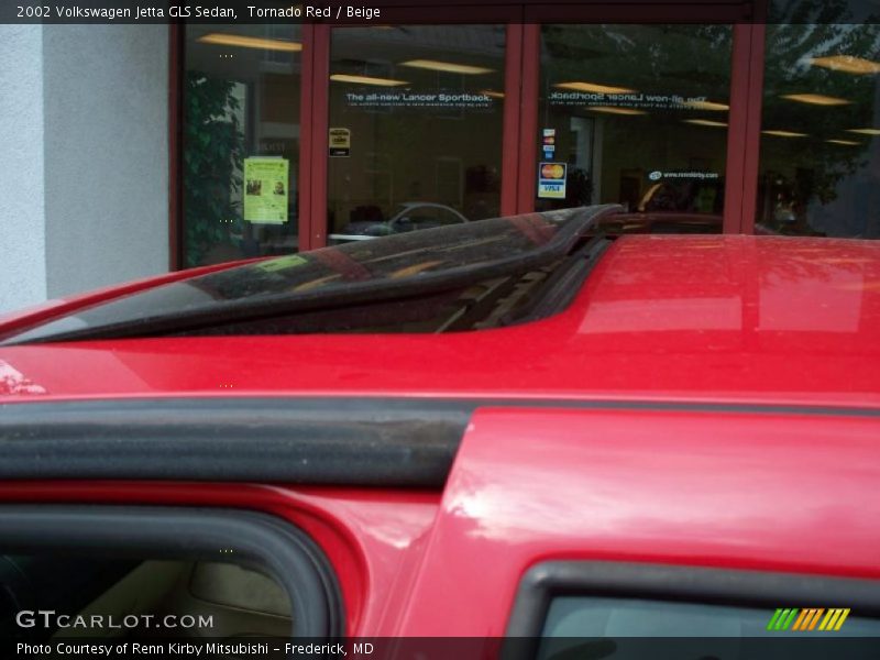 Tornado Red / Beige 2002 Volkswagen Jetta GLS Sedan