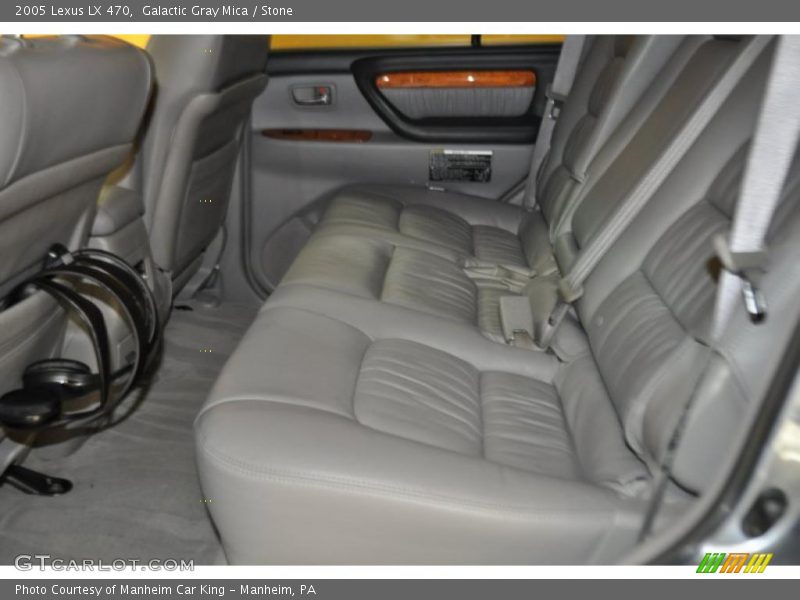 Galactic Gray Mica / Stone 2005 Lexus LX 470