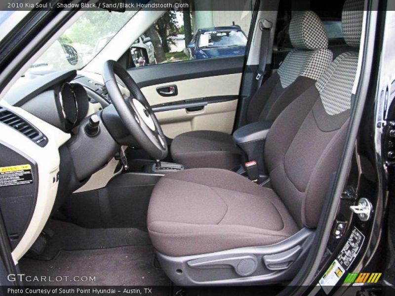 Shadow Black / Sand/Black Houndstooth Cloth 2010 Kia Soul !
