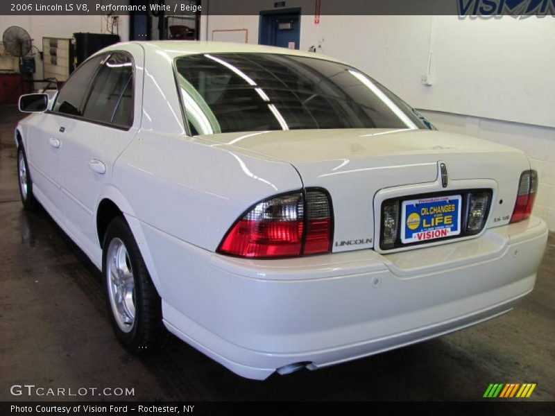 Performance White / Beige 2006 Lincoln LS V8