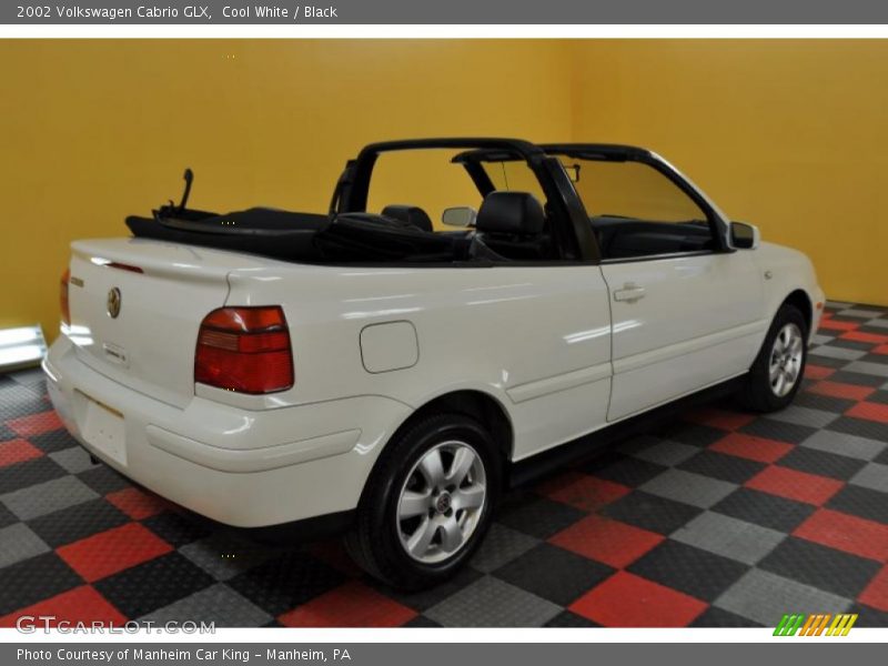 Cool White / Black 2002 Volkswagen Cabrio GLX