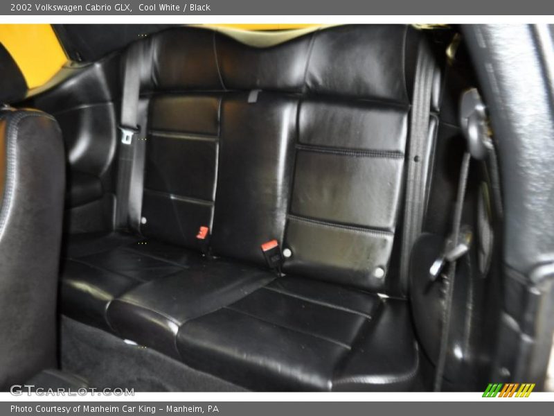 Cool White / Black 2002 Volkswagen Cabrio GLX