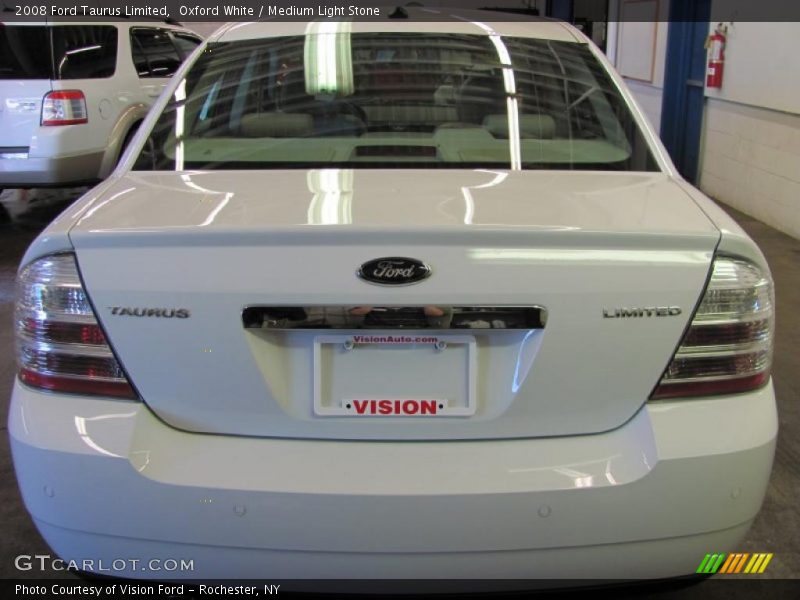 Oxford White / Medium Light Stone 2008 Ford Taurus Limited