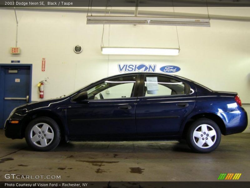 Black / Taupe 2003 Dodge Neon SE