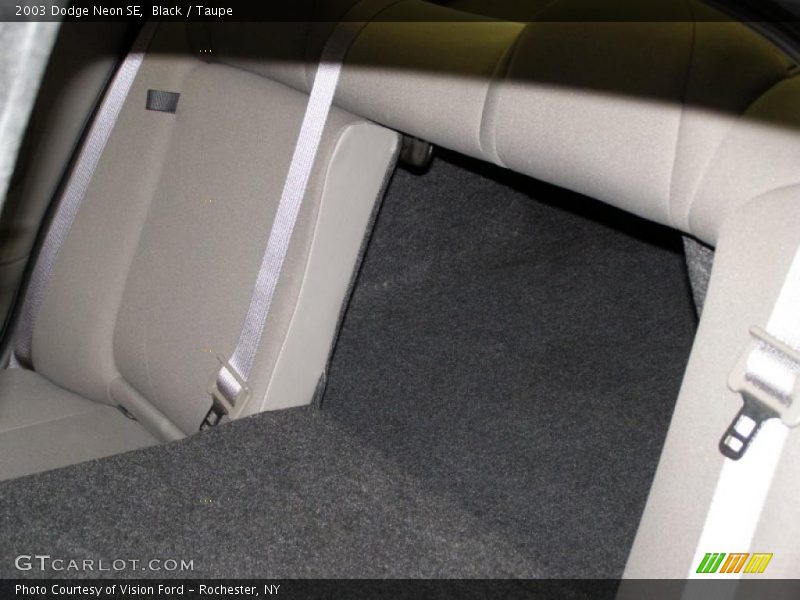 Black / Taupe 2003 Dodge Neon SE