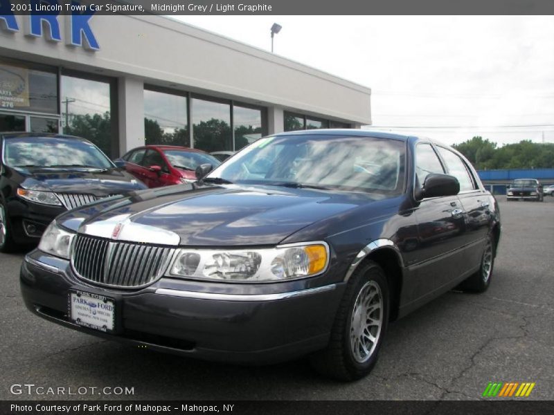 Midnight Grey / Light Graphite 2001 Lincoln Town Car Signature