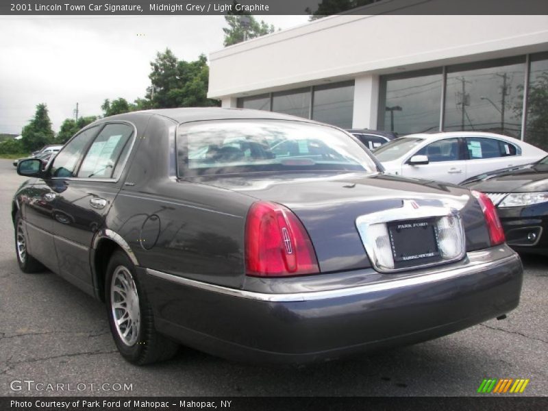 Midnight Grey / Light Graphite 2001 Lincoln Town Car Signature